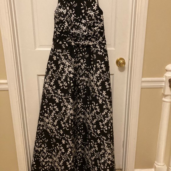 ML Monique Lhuillier Dress Size 10 Black w/white & silver flowers - Picture 5 of 9